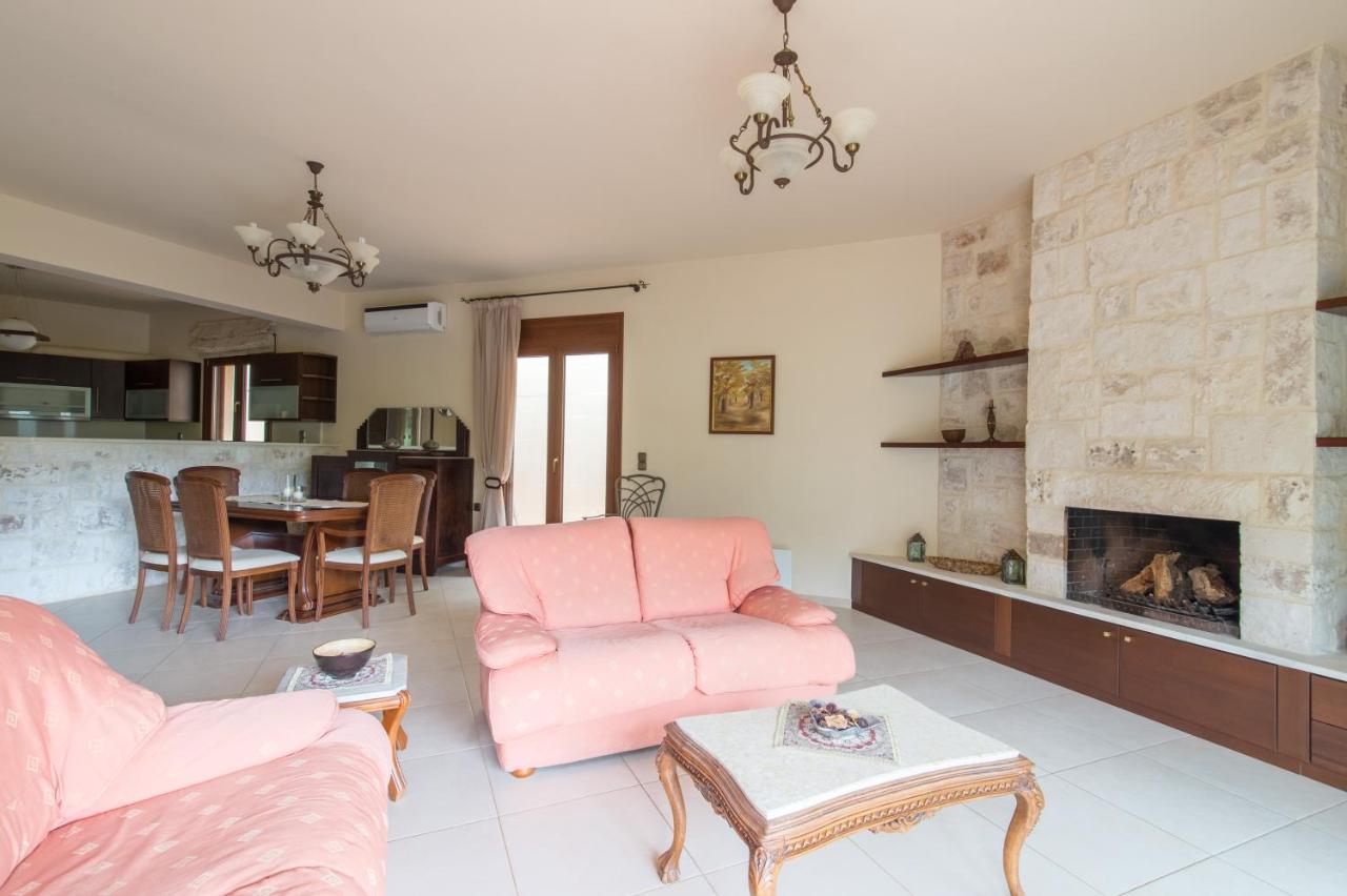 Heraklion Comfy House With Mountain View מראה חיצוני תמונה