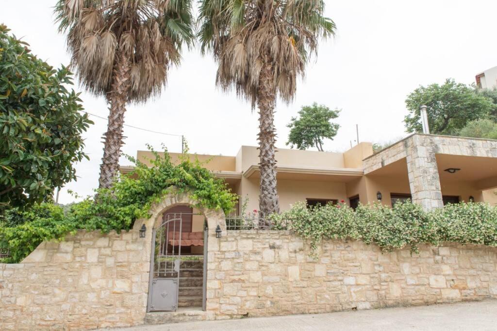 Heraklion Comfy House With Mountain View מראה חיצוני תמונה