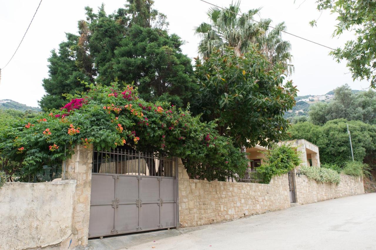 Heraklion Comfy House With Mountain View מראה חיצוני תמונה